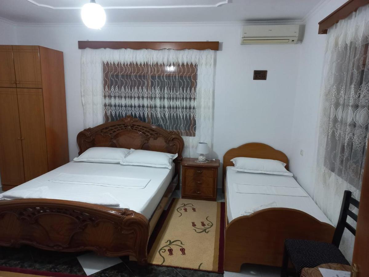 Guest House Bumbli Μπεράτ Δωμάτιο φωτογραφία