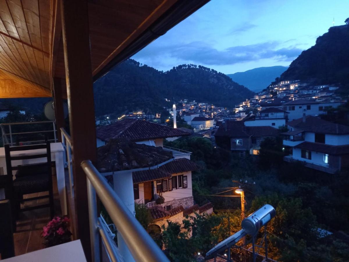 Guest House Bumbli Μπεράτ Εξωτερικό φωτογραφία